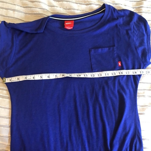 Nike T-shirt - Picture 6 of 7